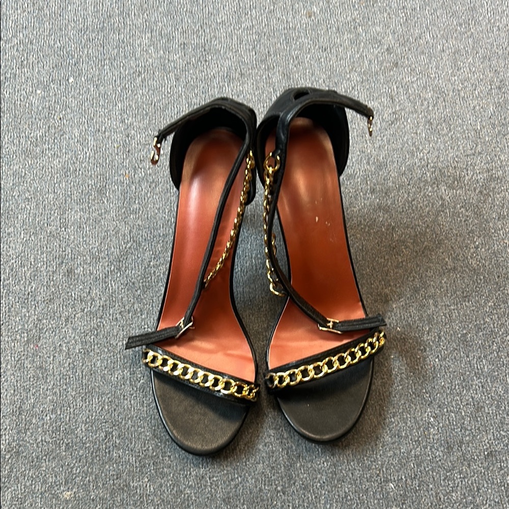 Elegant Black Chain-Embellished Women's Sandals